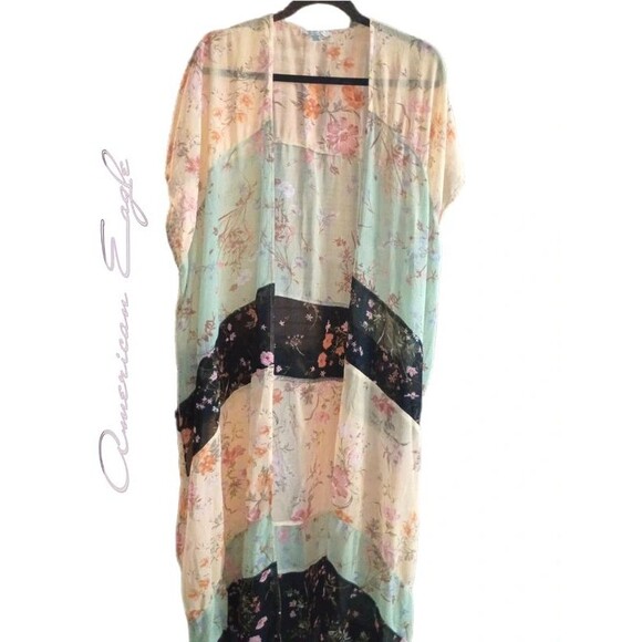 American Eagle Outfitters Other - ✨ON SALE  American Eagle Kimono in Beautiful Floral Pastels and Black Medium